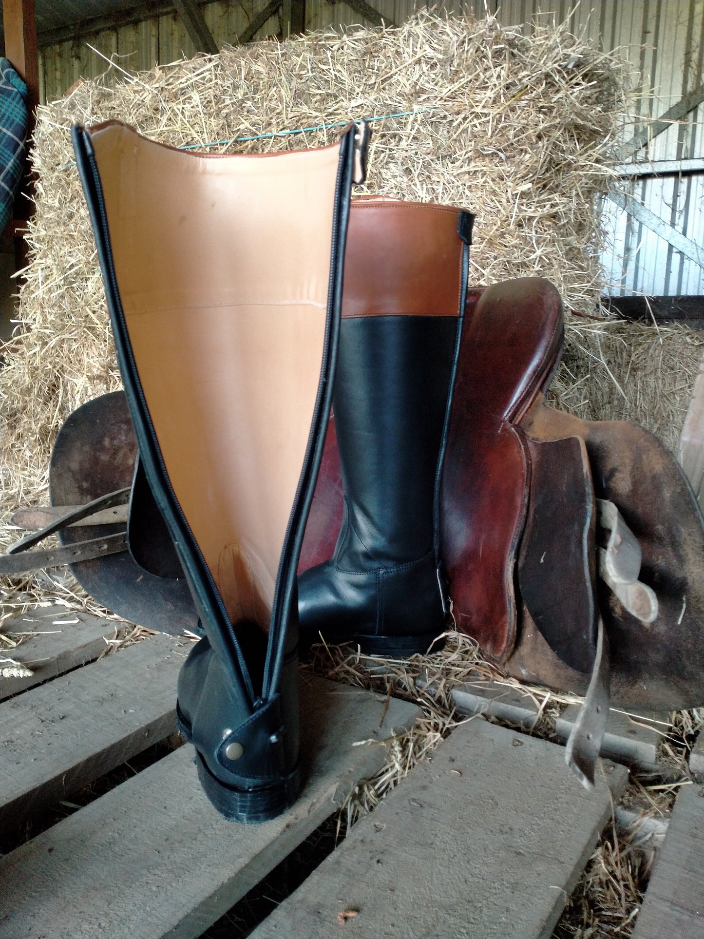 Mens Black & Tan Long Leather Hunt Boots